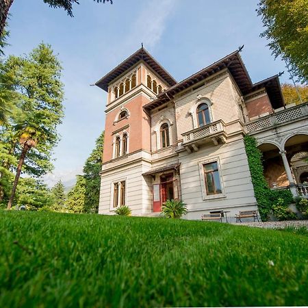 Villa Confalonieri Mandello del Lario Buitenkant foto