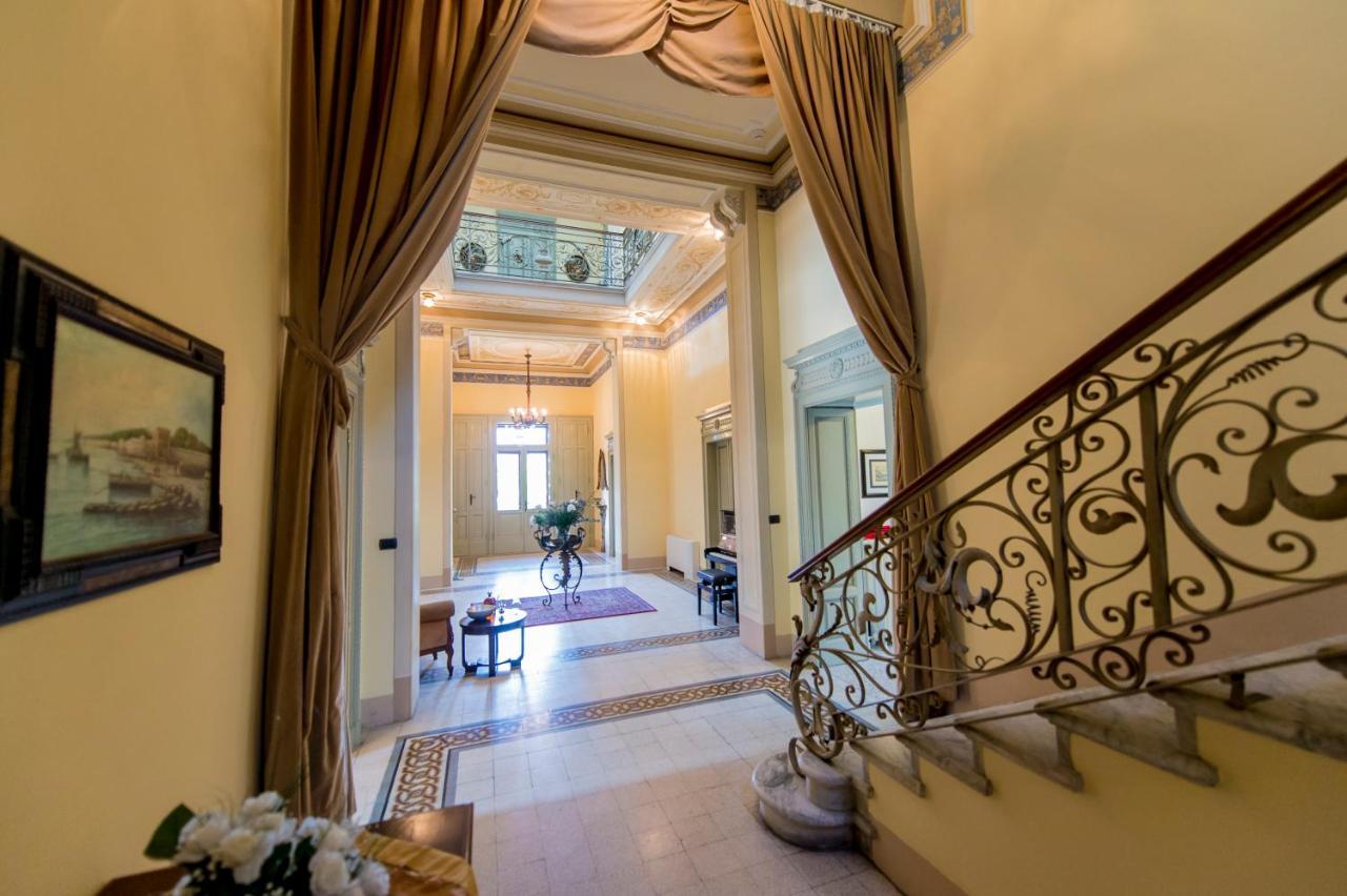 Villa Confalonieri Mandello del Lario Kamer foto