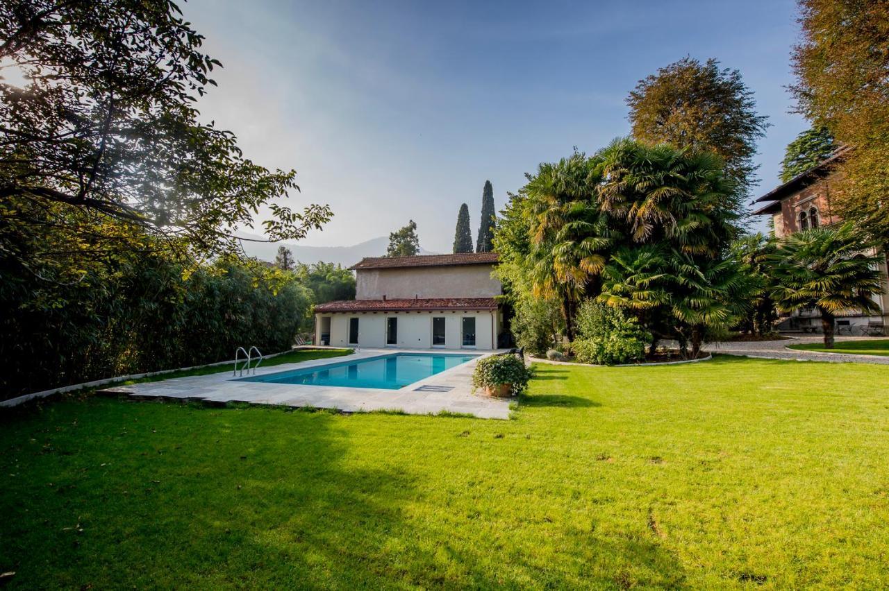 Villa Confalonieri Mandello del Lario Buitenkant foto