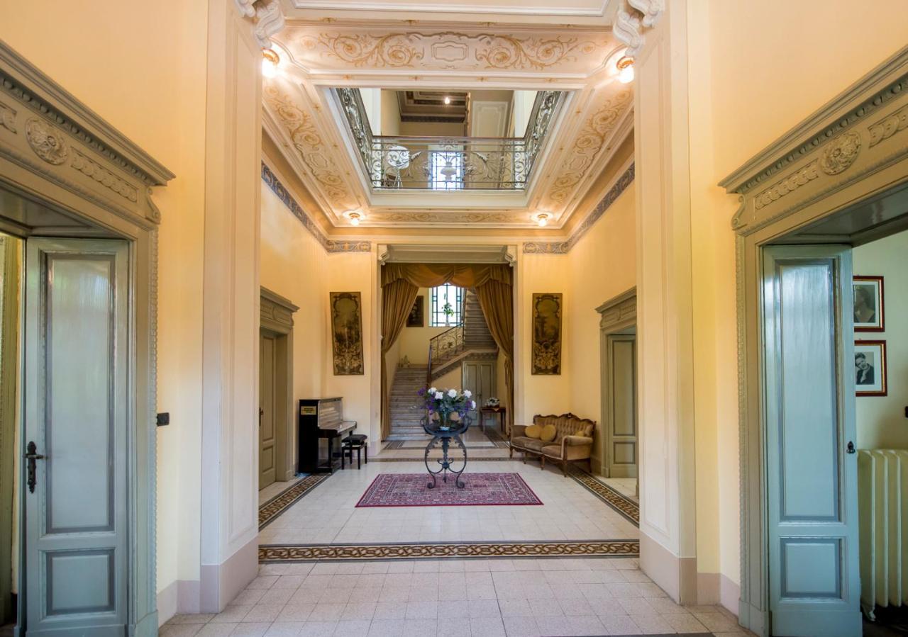 Villa Confalonieri Mandello del Lario Kamer foto